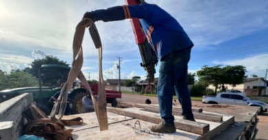 Prefeitura de Matupá reforça infraestrutura urbana com instalação de tampas de bocas de lobo e melhorias nos serviços públicos