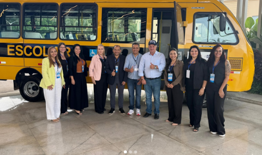 PAULISTINHA COMEMORA ENTREGA DE MAIS 03 ÔNIBUS ESCOLARES PELO GOVERNO DE MATO GROSSO