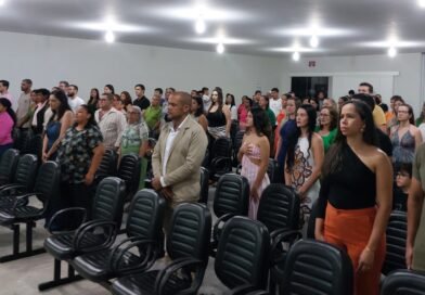 Linda sessão e realizada na câmara de vereadores de Matupá em comemoração ao dia internacional da mulher.