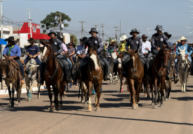 1ª Cavalgada da ExpoMatupá entra para a história com grande participação popular