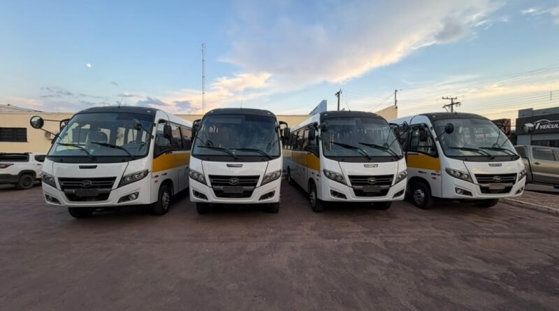 Peixoto de Azevedo reforça transporte escolar com quatro novos ônibus